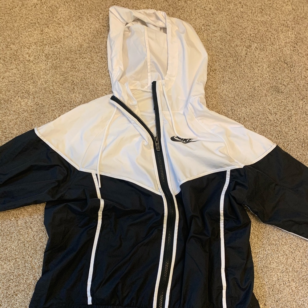 Nike Windbreaker Adult Medium